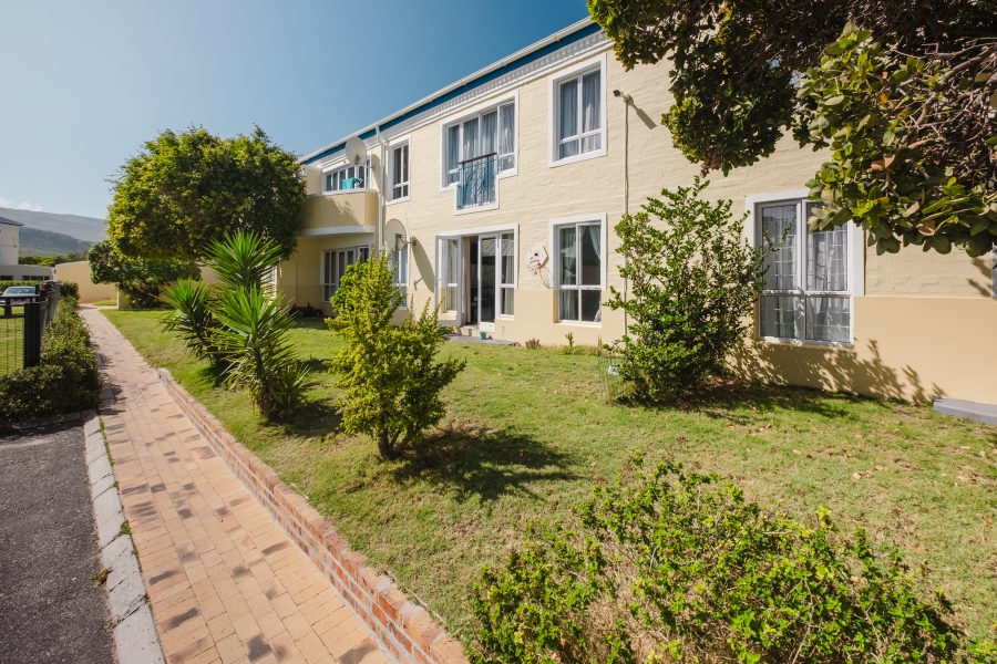 1 Bedroom Property for Sale in Sunnydale Western Cape